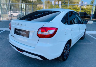 Подержанный автомобиль LADA (ВАЗ) Granta Hatchback 2022 года (5 фото)