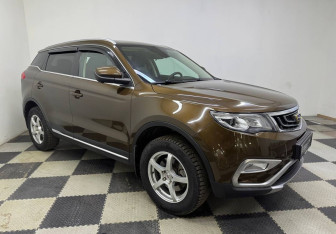 Подержанный автомобиль Geely Atlas 2019 года (3 фото)