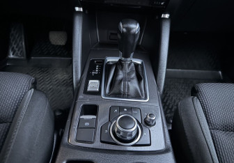 Подержанный автомобиль Mazda CX-5 2016 года (15 фото)