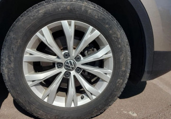Подержанный автомобиль Volkswagen Tiguan 2021 года (12 фото)