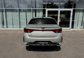 Подержанный автомобиль Kia Rio Sedan 2020 года (6 фото)