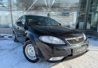 Подержанный автомобиль Daewoo Gentra Sedan 2013 года (3 фото)