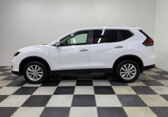 Подержанный автомобиль Nissan X-Trail 2021 года (8 фото)