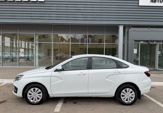 Подержанный автомобиль LADA (ВАЗ) Vesta Sedan 2024 года (4 фото)