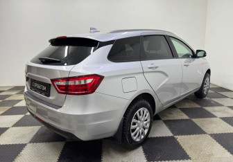 Подержанный автомобиль LADA (ВАЗ) Vesta Wagon 2021 года (5 фото)