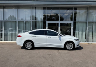 Подержанный автомобиль Ford Mondeo Sedan 2015 года (4 фото)