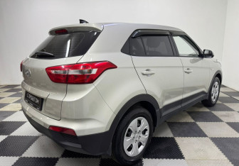 Подержанный автомобиль Hyundai Creta 2019 года (5 фото)