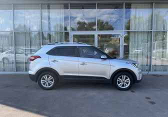 Подержанный автомобиль Hyundai Creta 2017 года (4 фото)