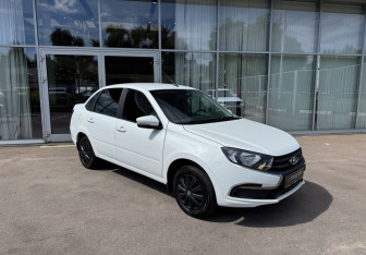 Подержанный автомобиль LADA (ВАЗ) Granta Sedan 2024 года (3 фото)