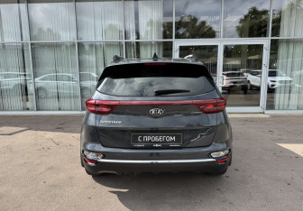 Подержанный автомобиль Kia Sportage 2021 года (6 фото)