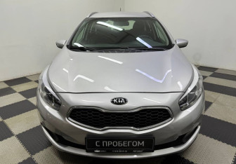 Подержанный автомобиль Kia Ceed Wagon 2015 года (2 фото)