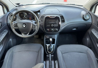 Подержанный автомобиль Renault Kaptur 2016 года (10 фото)