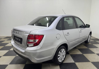 Подержанный автомобиль LADA (ВАЗ) Granta Sedan 2023 года (5 фото)