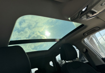 Подержанный автомобиль Geely Coolray 2023 года (16 фото)