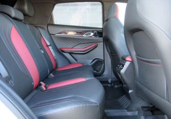 Подержанный автомобиль Geely Coolray 2024 года (11 фото)