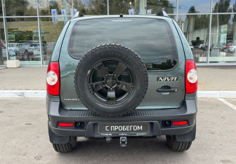 Подержанный автомобиль Chevrolet Niva 2016 года (6 фото)