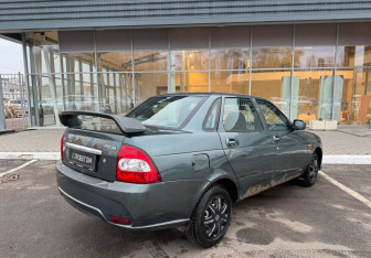 Подержанный автомобиль LADA (ВАЗ) Priora Sedan 2011 года (5 фото)