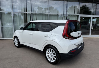 Подержанный автомобиль Kia Soul 2020 года (7 фото)