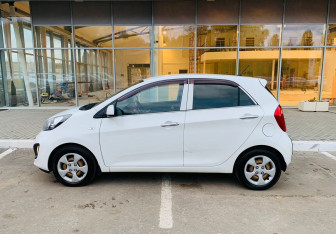 Подержанный автомобиль Kia Picanto 2014 года (8 фото)