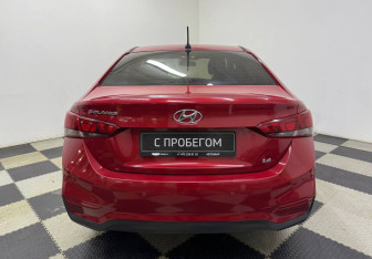 Подержанный автомобиль Hyundai Solaris Sedan 2017 года (6 фото)