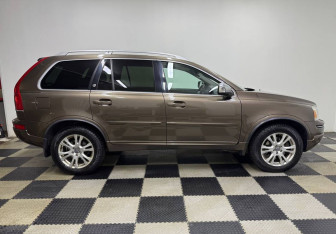 Подержанный автомобиль Volvo XC90 2013 года (4 фото)
