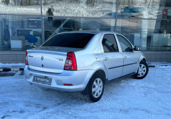 Подержанный автомобиль Renault Logan Sedan 2014 года (5 фото)