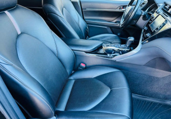 Подержанный автомобиль Toyota Camry Sedan 2019 года (9 фото)