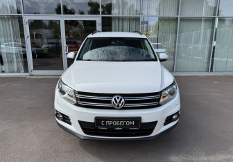 Подержанный автомобиль Volkswagen Tiguan 2013 года (2 фото)