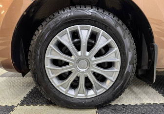 Подержанный автомобиль LADA (ВАЗ) XRAY 2017 года (12 фото)