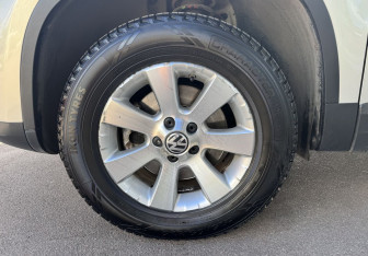 Подержанный автомобиль Volkswagen Tiguan 2014 года (12 фото)
