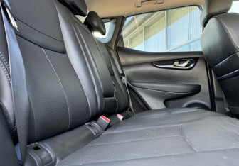 Подержанный автомобиль Nissan Qashqai 2021 года (11 фото)