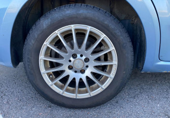 Подержанный автомобиль Fiat Linea 2011 года (12 фото)