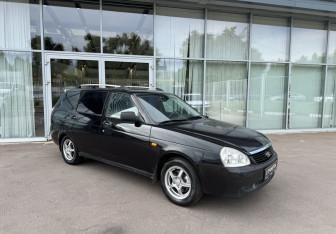 Подержанный автомобиль LADA (ВАЗ) Priora Wagon 2010 года (3 фото)