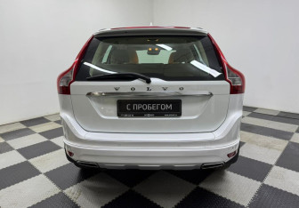Подержанный автомобиль Volvo XC60 2016 года (6 фото)