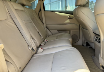 Подержанный автомобиль Lexus RX 2009 года (11 фото)