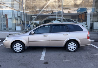 Подержанный автомобиль Chevrolet Lacetti Wagon 2006 года (4 фото)