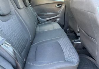 Подержанный автомобиль Renault Kaptur 2016 года (11 фото)