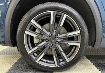 Подержанный автомобиль Geely Monjaro 2024 года (13 фото)