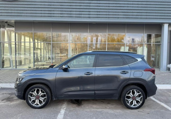 Подержанный автомобиль Kia Seltos 2020 года (8 фото)