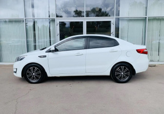 Подержанный автомобиль Kia Rio Sedan 2012 года (8 фото)