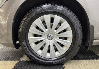 Подержанный автомобиль Volkswagen Golf Hatchback 2014 года (12 фото)