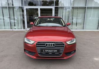 Подержанный автомобиль Audi A4 Sedan 2013 года (2 фото)