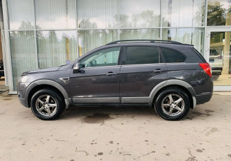 Подержанный автомобиль Chevrolet Captiva 2013 года (8 фото)