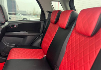 Подержанный автомобиль Suzuki SX4 Hatchback 2010 года (11 фото)