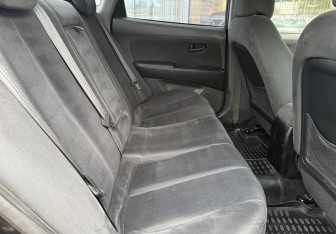 Подержанный автомобиль Hyundai Elantra Sedan 2008 года (11 фото)