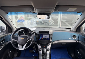 Подержанный автомобиль Chevrolet Cruze Sedan 2011 года (9 фото)
