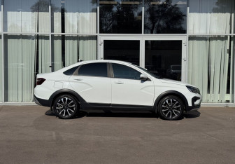 Подержанный автомобиль LADA (ВАЗ) Vesta Sedan 2023 года (4 фото)