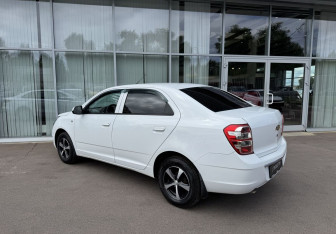 Подержанный автомобиль Chevrolet Cobalt Sedan 2021 года (7 фото)