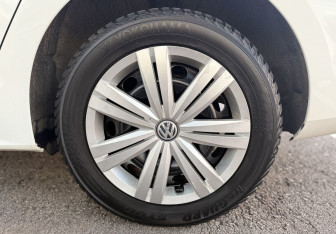 Подержанный автомобиль Volkswagen Jetta Sedan 2016 года (12 фото)