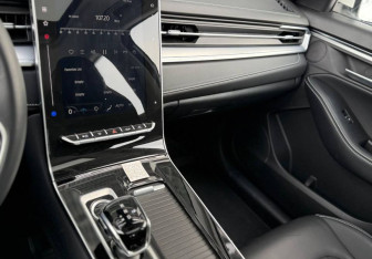 Подержанный автомобиль Москвич 6 2023 года (13 фото)